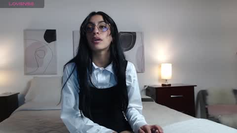 Snapshot of lucy_joi chatting on January 31, 1:43 am Luciana online show from January 31, 1:43 am