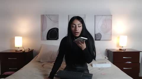 Snapshot of lucy_joi chatting on February 13, 8:24 pm Luciana online show from February 13, 8:24 pm