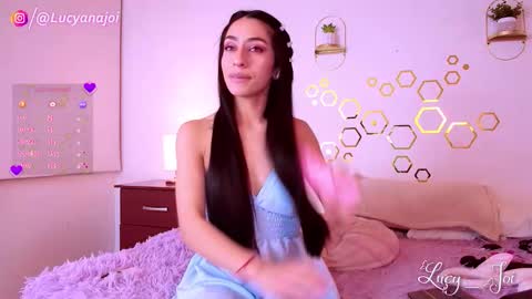 Luciana online show from October 18, 4:05 am