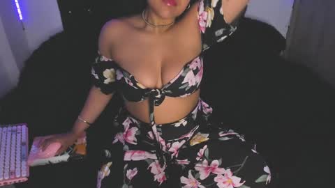 Lucy online show from February 21, 10:37 pm