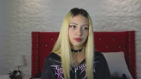 PINK online show from October 27, 3:45 pm