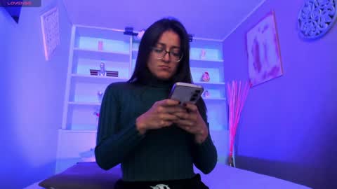 Snapshot of lucy_williiams chatting on February 8, 1:43 am Lucy online show from February 8, 1:43 am