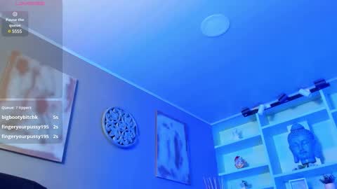 Snapshot of lucy_williiams chatting on March 5, 11:27 pm Lucy online show from March 5, 11:27 pm