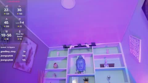 Snapshot of lucy_williiams chatting on March 12, 1:47 am Lucy online show from March 12, 1:47 am