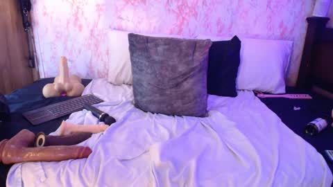 Lucyana Silva online show from September 27, 5:00 pm