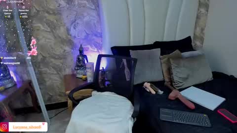 Lucyana Silva online show from February 25, 4:57 pm