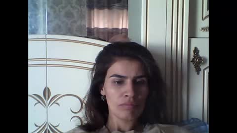 lucydoorbell online show from September 19, 4:49 am