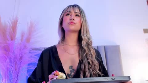 LucyJhonsonn online show from January 31, 4:36 am