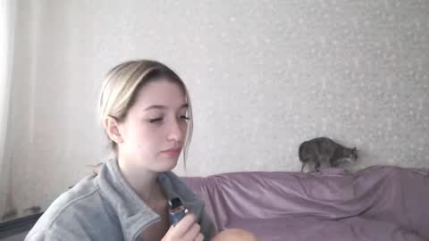 Lucy Ree online show from September 17, 9:24 am