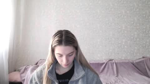 Lucy Ree online show from September 19, 9:46 am