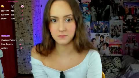 Snapshot of lucyrose33 chatting on September 9, 3:23 pm Lucy Rose online show from September 9, 3:23 pm
