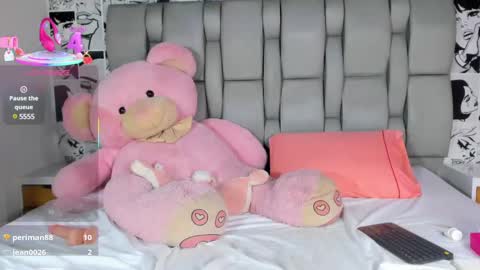 Lucy online show from February 24, 2:15 pm