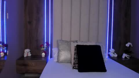 Lucy online show from March 17, 4:23 pm