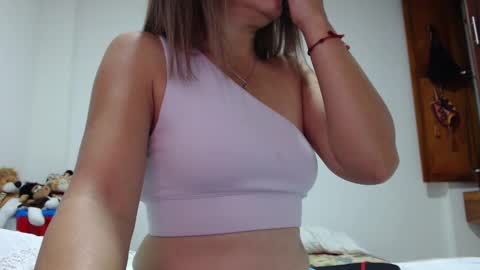 Snapshot of lucysexy4u chatting on December 7, 10:28 am I am Luciana Martin... Welcome in my room online show from December 7, 10:28 am