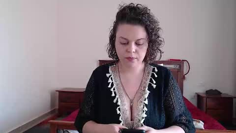 Call me Lucy online show from October 16, 1:33 pm