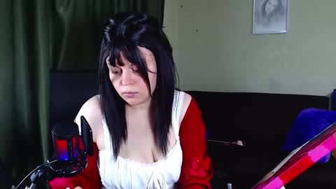 Call me Lucy online show from September 22, 11:25 am