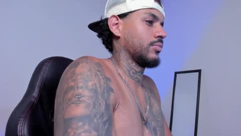 Luigi Vitale online show from April 5, 1:46 am