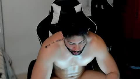 Snapshot of luis_baptista chatting on December 2, 1:40 am luis_baptista online show from December 2, 1:40 am