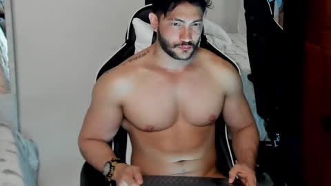 Snapshot of luis_baptista chatting on December 22, 5:55 am luis_baptista online show from December 22, 5:55 am