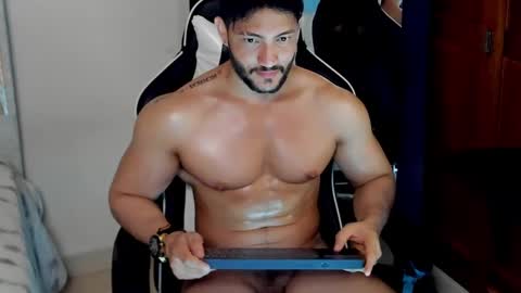 Snapshot of luis_baptista chatting on December 7, 2:58 am luis_baptista online show from December 7, 2:58 am