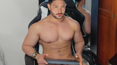 Snapshot of luis_baptista chatting on September 20, 4:48 am luis_baptista online show from September 20, 4:48 am