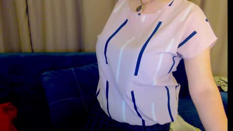 Luisa Rosee online show from February 22, 1:00 am