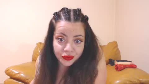 Snapshot of luisahornydoll chatting on February 14, 9:21 pm Cassie online show from February 14, 9:21 pm
