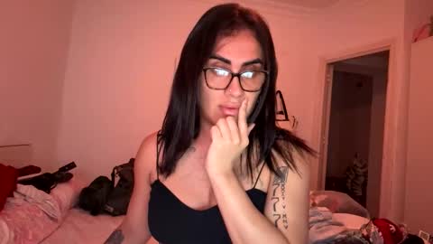 Luisa Monsters online show from October 6, 6:48 pm