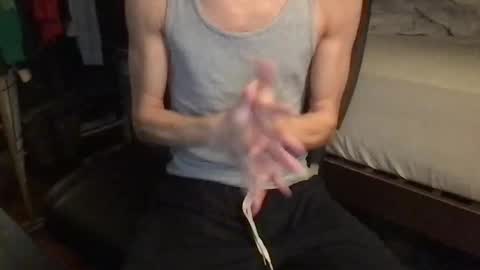 Snapshot of luisapolonio chatting on January 3, 9:47 pm Luis online show from January 3, 9:47 pm