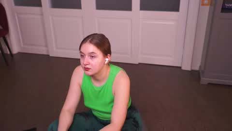 Waneta online show from November 23, 11:41 am