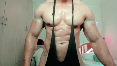 Snapshot of luisfernikesportboy chatting on December 7, 5:15 pm Luis Fer PVT IS OPEN online show from December 7, 5:15 pm