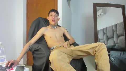 lujuriau_u online show from October 1, 4:33 am