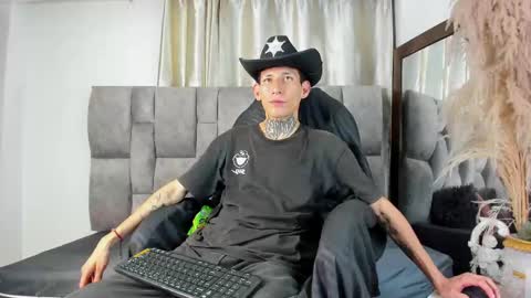 lujuriau_u online show from October 23, 2:57 am