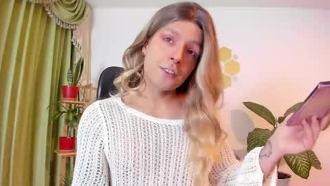 Luka Castillo online show from April 11, 3:11 am