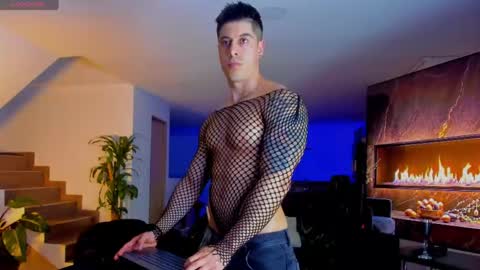 Lukas Green online show from May 3, 4:18 am