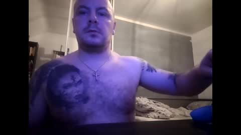 lukasz1808 online show from November 27, 7:43 pm