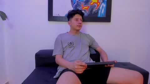 Luke Julien online show from December 1, 6:00 am