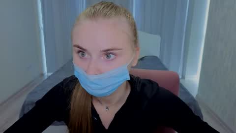 lukeriamoon online show from September 13, 5:43 am