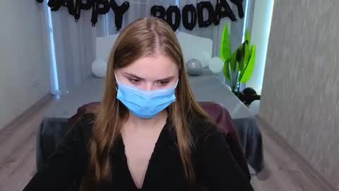 lukeriamoon online show from October 30, 6:25 am