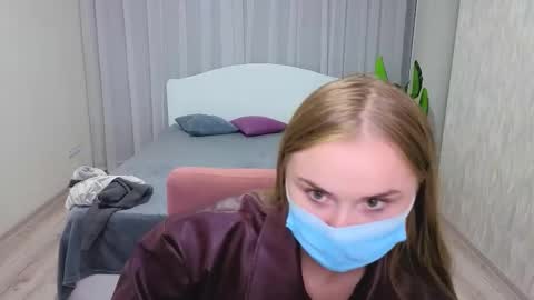 lukeriamoon online show from October 7, 7:10 pm