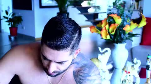 Lukhas f4f online show from February 23, 4:20 pm