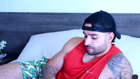 Lukhas f4f online show from December 2, 7:23 pm