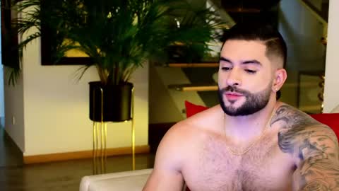 Lukhas f4f online show from May 8, 11:43 pm
