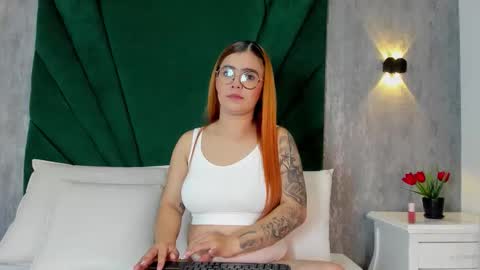 Luli Jones online show from October 25, 11:31 am