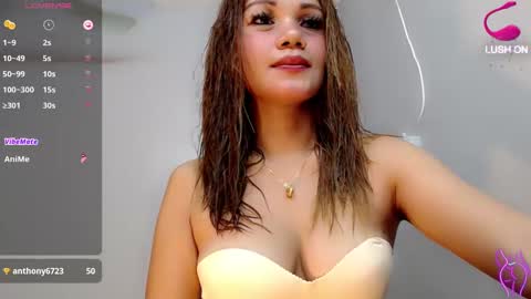 Snapshot of lulita_moan chatting on December 30, 11:17 pm lulu online show from December 30, 11:17 pm