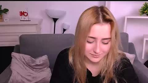 Lily online show from March 3, 10:06 pm