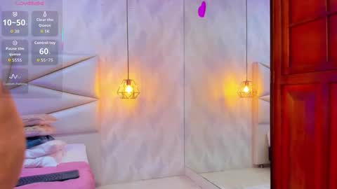 Snapshot of lulu_kawai chatting on September 13, 7:49 pm lulu online show from September 13, 7:49 pm