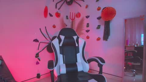 Lulu online show from October 28, 3:40 am