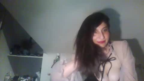 Lulujoy online show from May 20, 9:21 pm