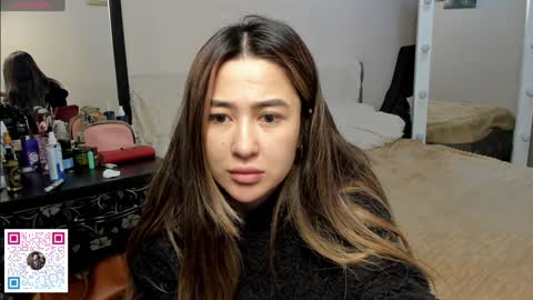 Snapshot of luluu_l chatting on January 11, 8:43 am luluu_l online show from January 11, 8:43 am